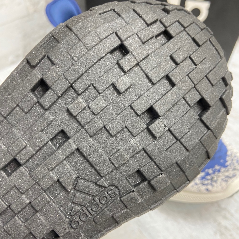 Adidas SenseBOUNCE running shoes - Picture 10 of 15